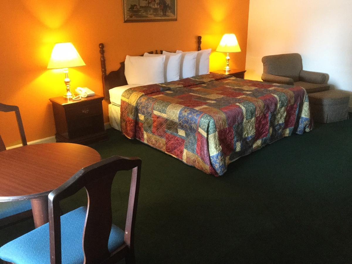 Budget Inn Lumberton Exterior photo